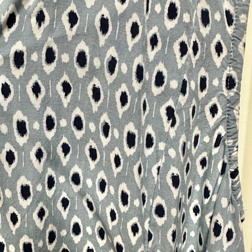 J. Jill Sleeveless Blue Patterned Women's Top - Picture 3 of 4